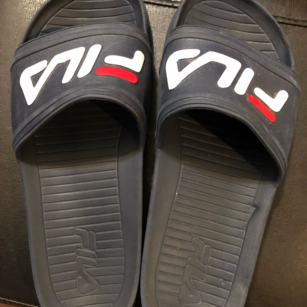 Fila Slides